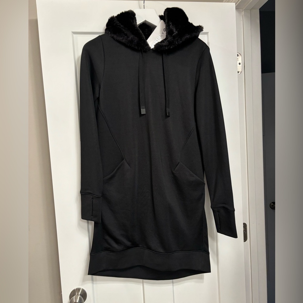 NWT Athleta Size M triumph luxe shine hoodie dress.